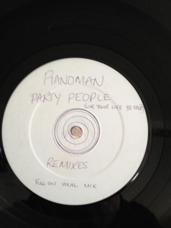 Pianoman - Party People (Live Your Life Be Free)