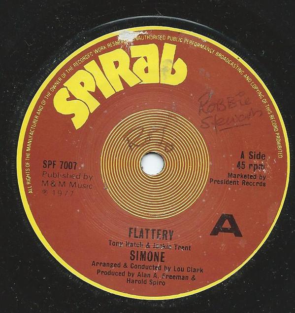 Simone (33) - Flattery