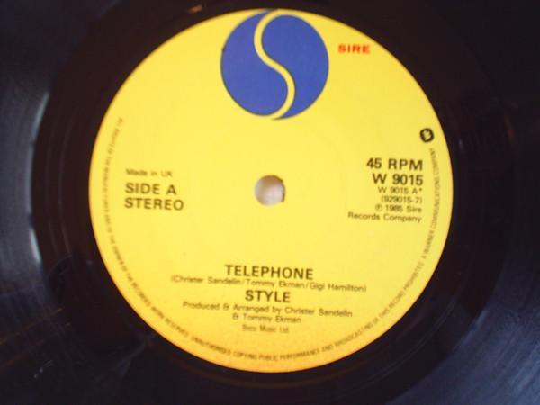 Style (4) - Telephone